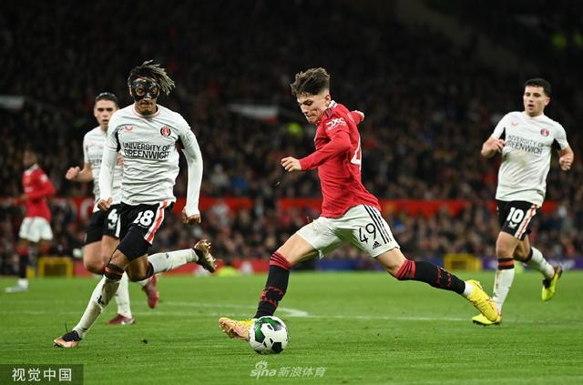 在足球赛季 在足球赛季